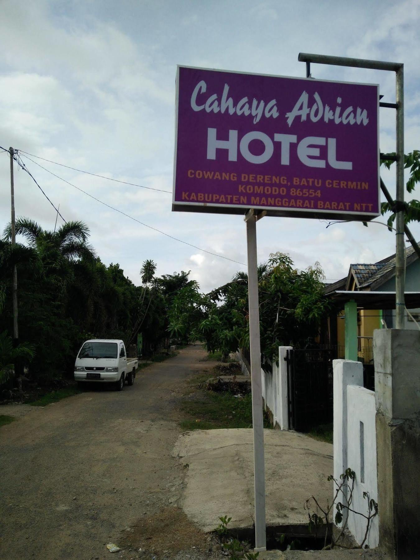 Cahaya Adrian Near Komodo Airport Labuan Bajo Exteriér fotografie